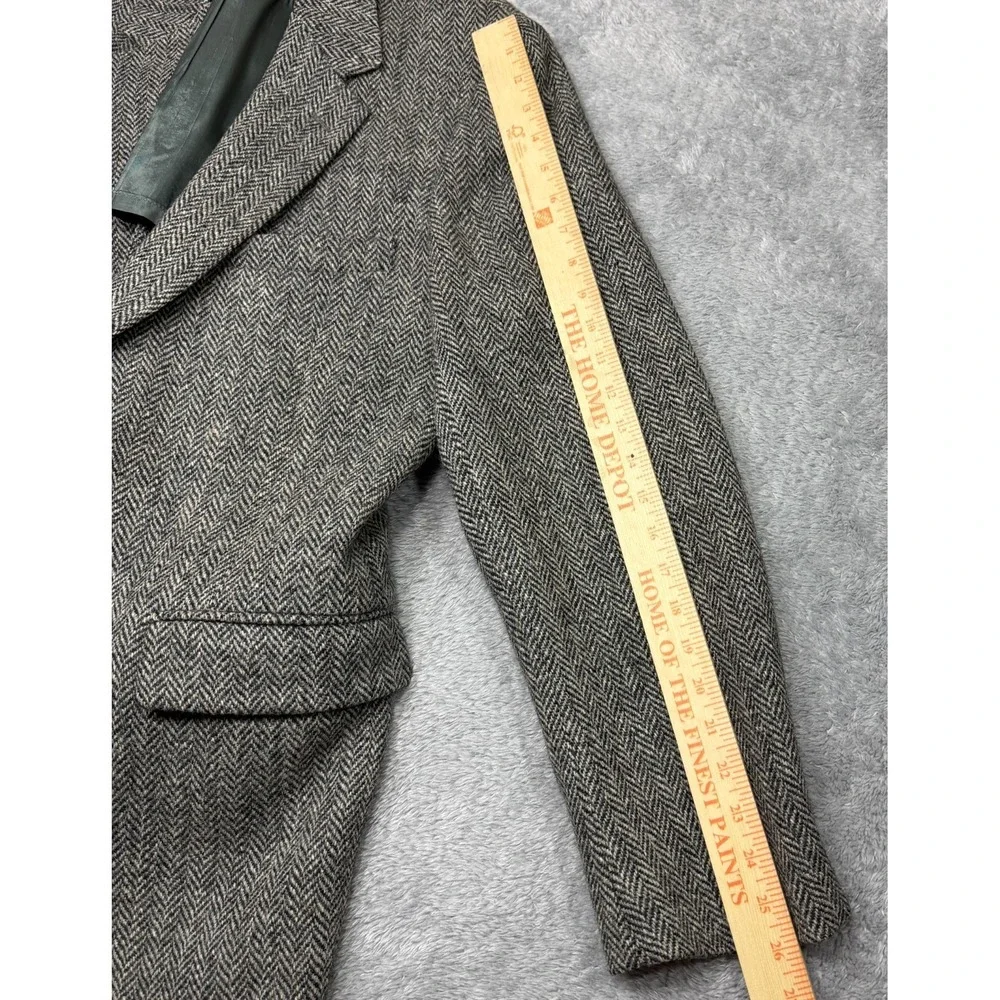 Harris Tweed Blazer Jacket Mens 42L Gray Herringbone Scottish‎ Wool Classic Fit